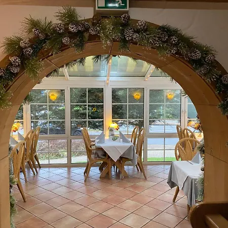 Friedenseiche 诺伊基兴-弗林